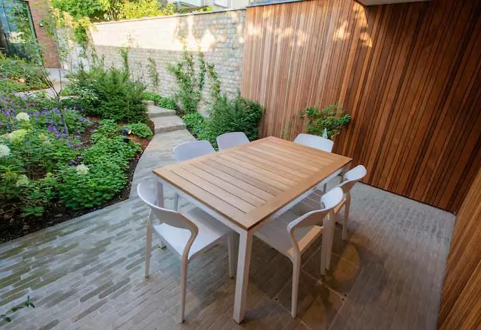 Blossom & Bloom - 3Br House With Garden Near Centre